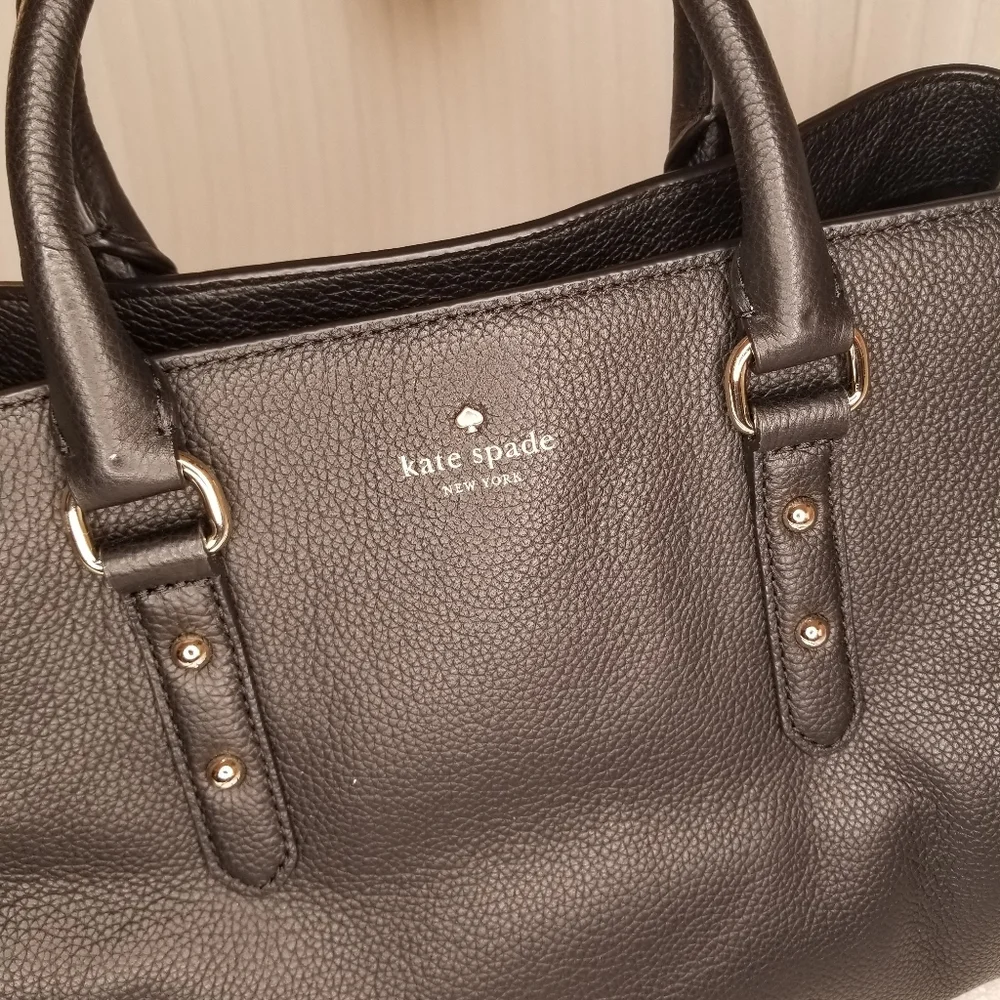 Kate Spade New York Larchmont Avenue Evangelie - Picture 2 of 11